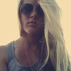 Meet your Posher, Brittney